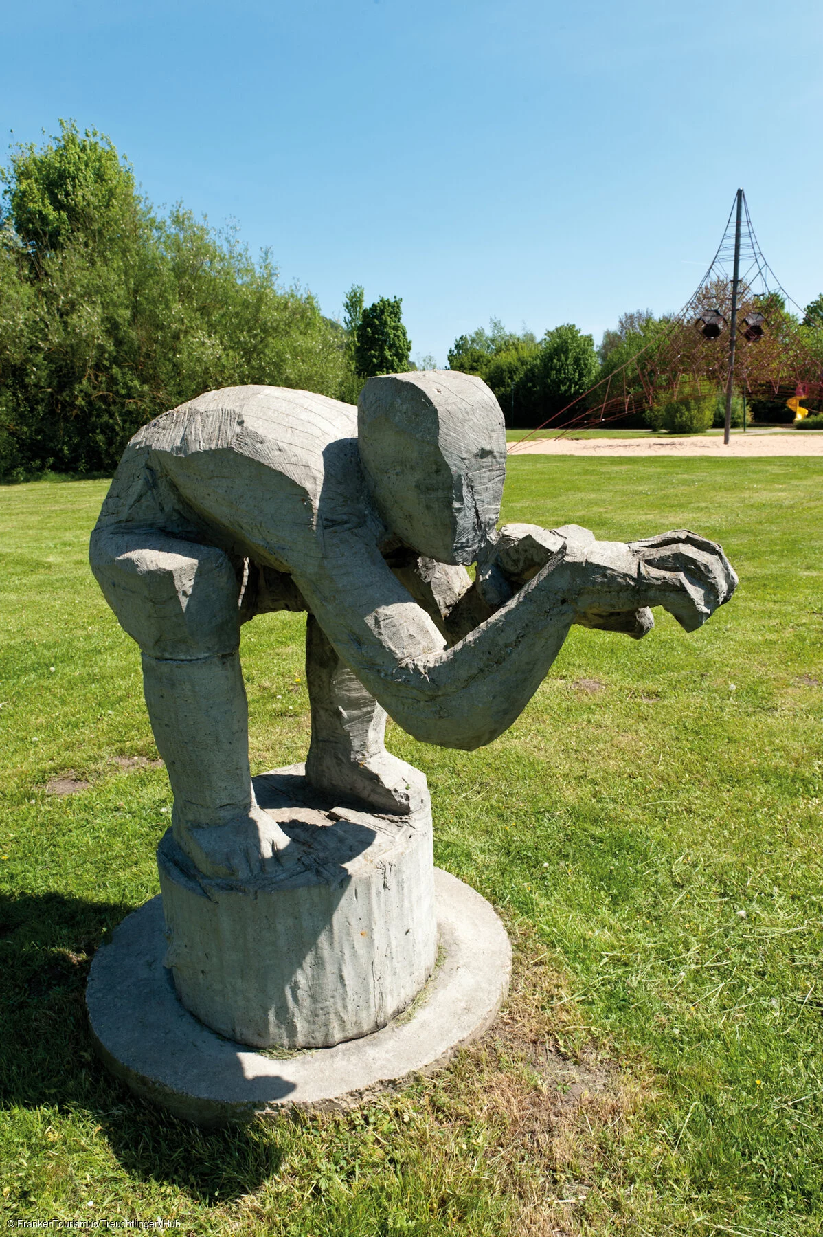 Skulptur "Skifahrer" im Kurpark