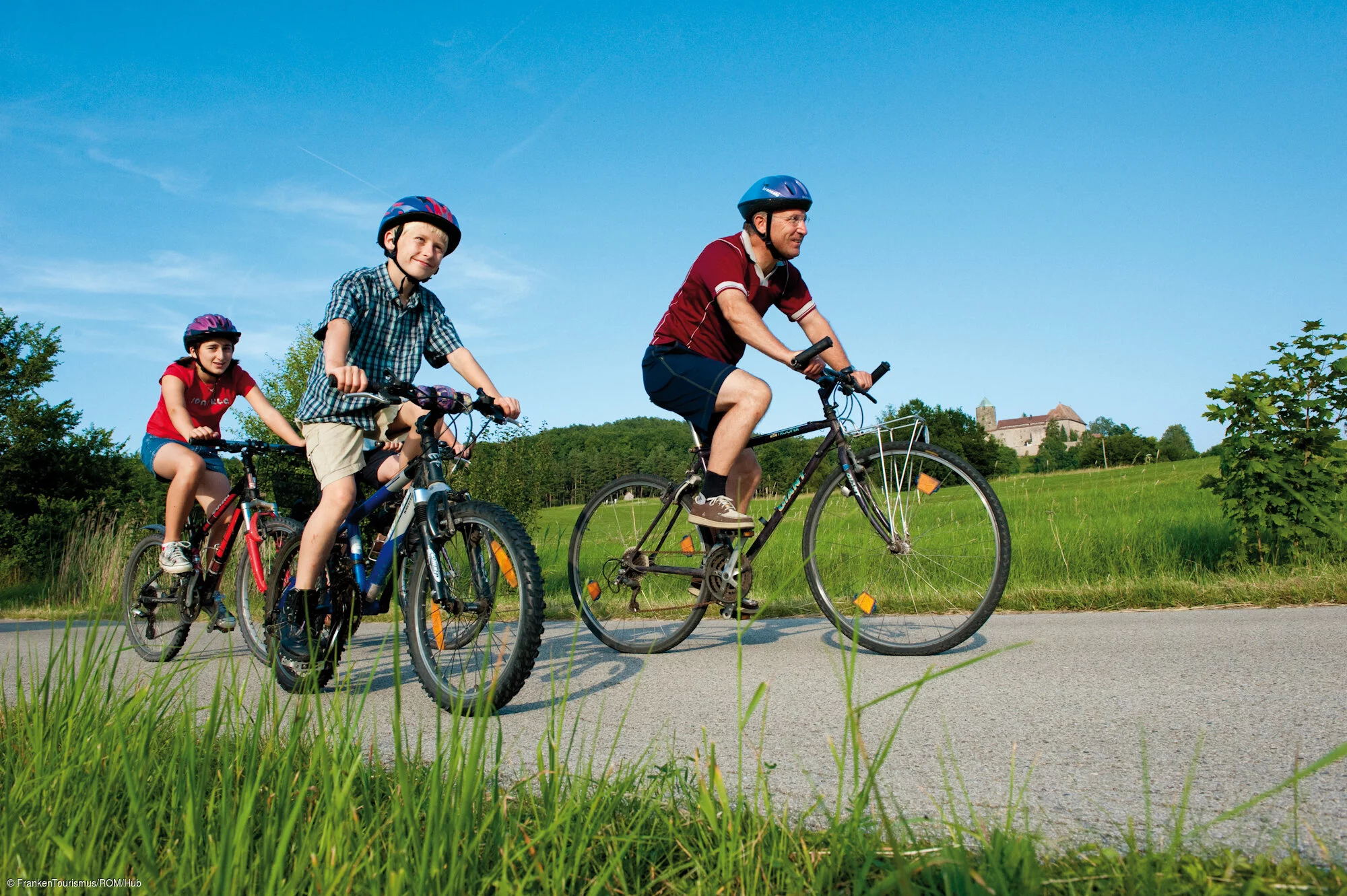 Radfahren bei Colmberg, am Tauber Altmühl Radweg