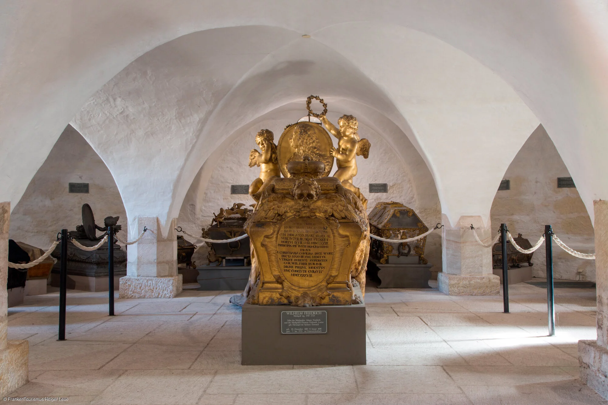 Fürstengruft in der Kirche St. Gumbertus
