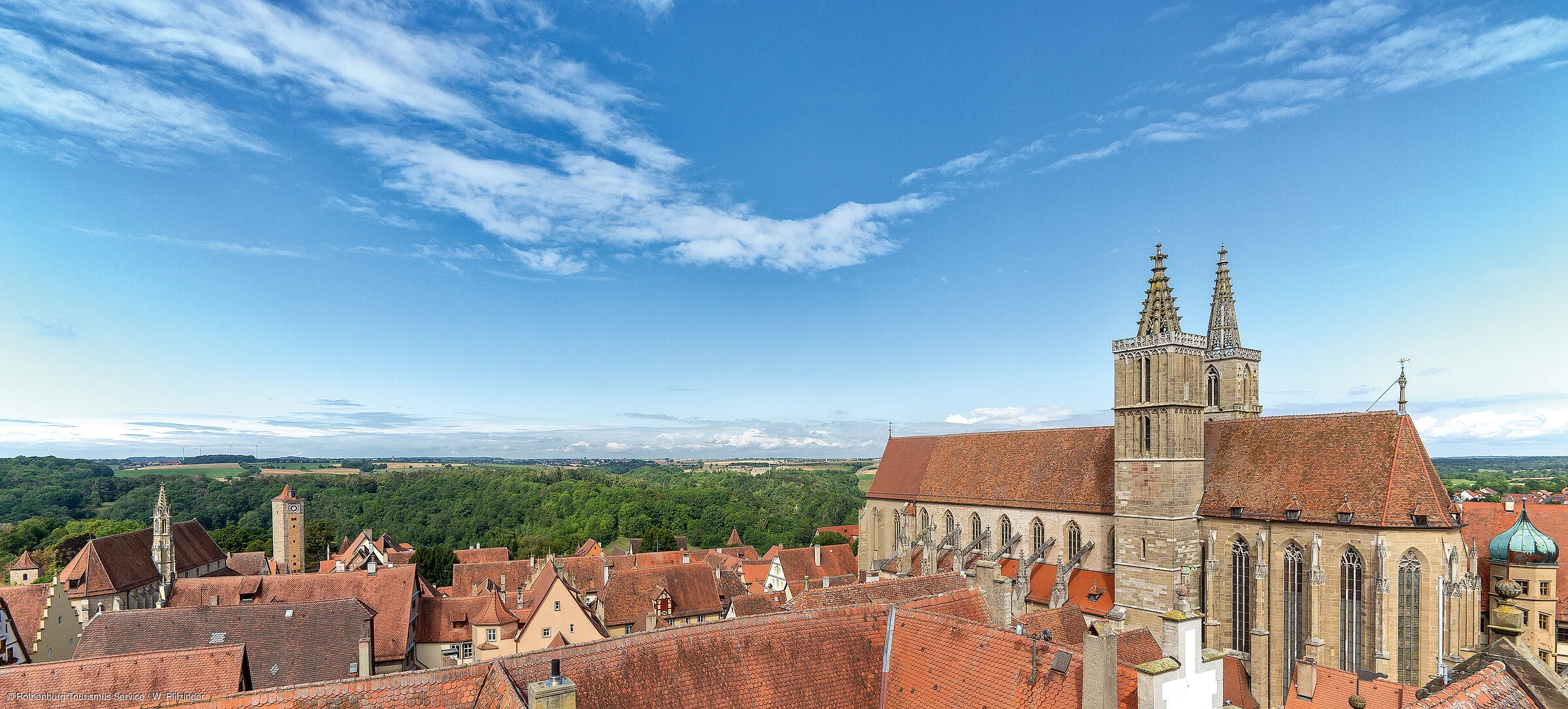 Stadtpanorama mit St. Jakobs Kirche