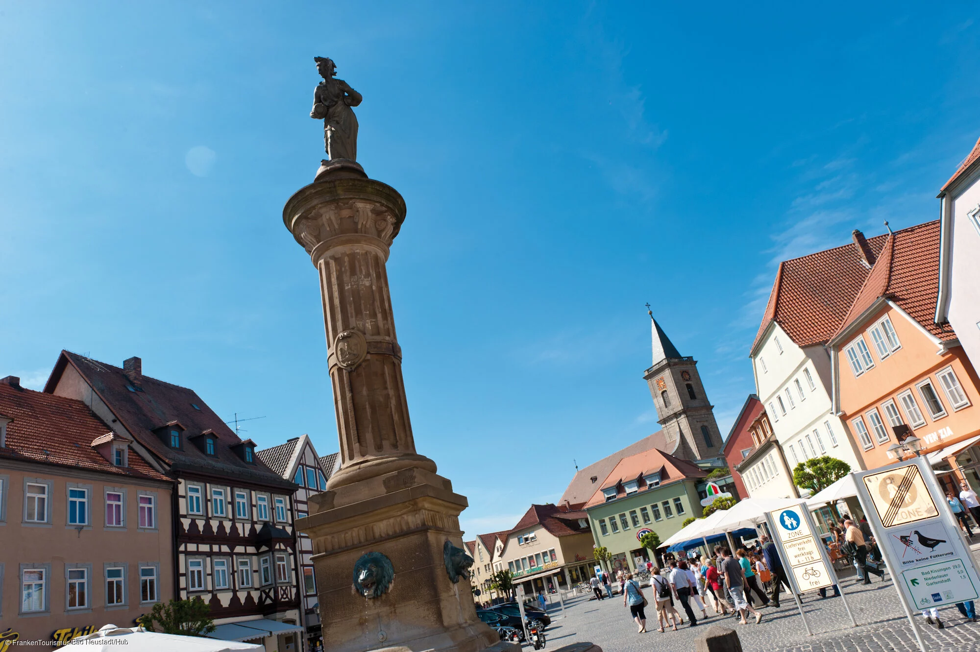 Marktbärbel am Marktplatz