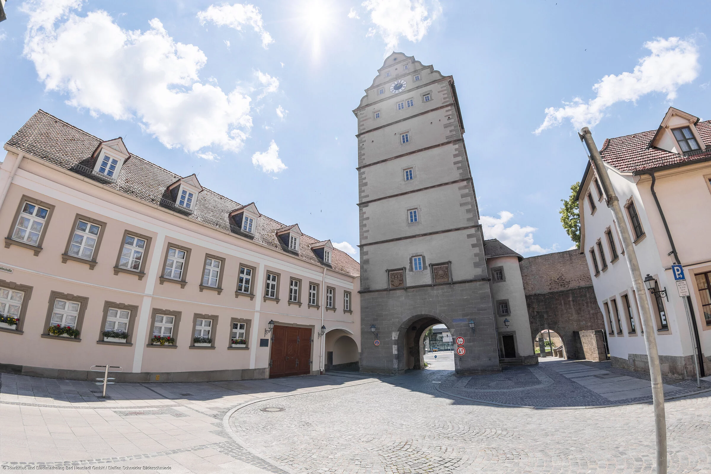 Altes Amtshaus und Hohntor