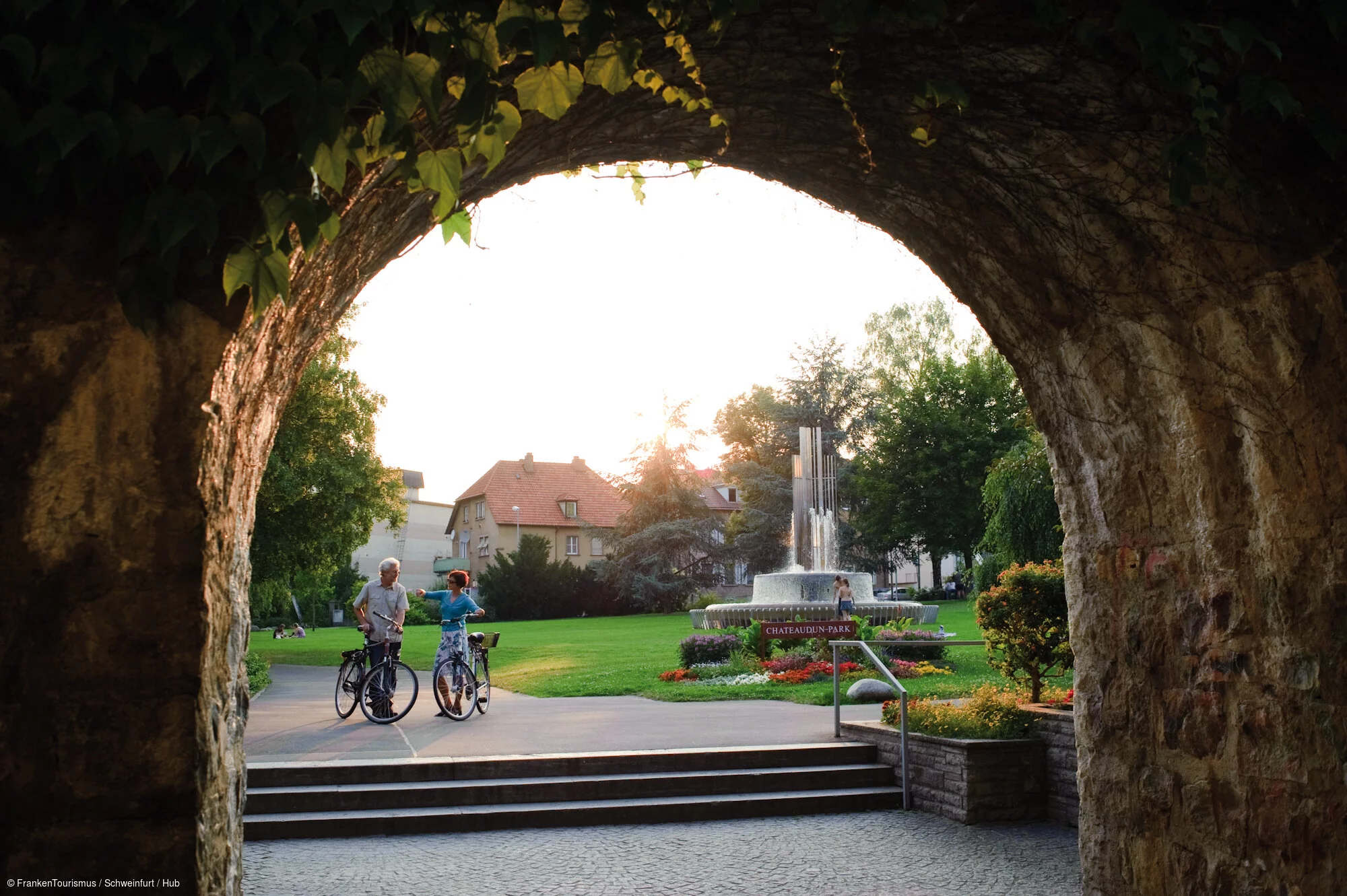Radler beim Theater der Stadt Schweinfurt