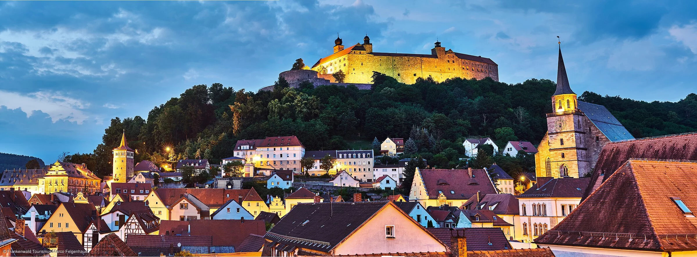 Blick über die Stadt zur Plassenburg