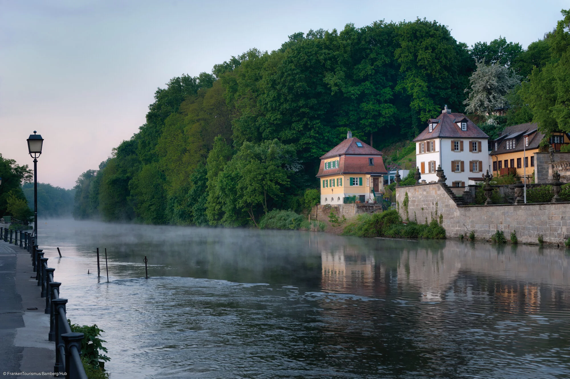 Regnitzufer, Blick in Richtung Hain