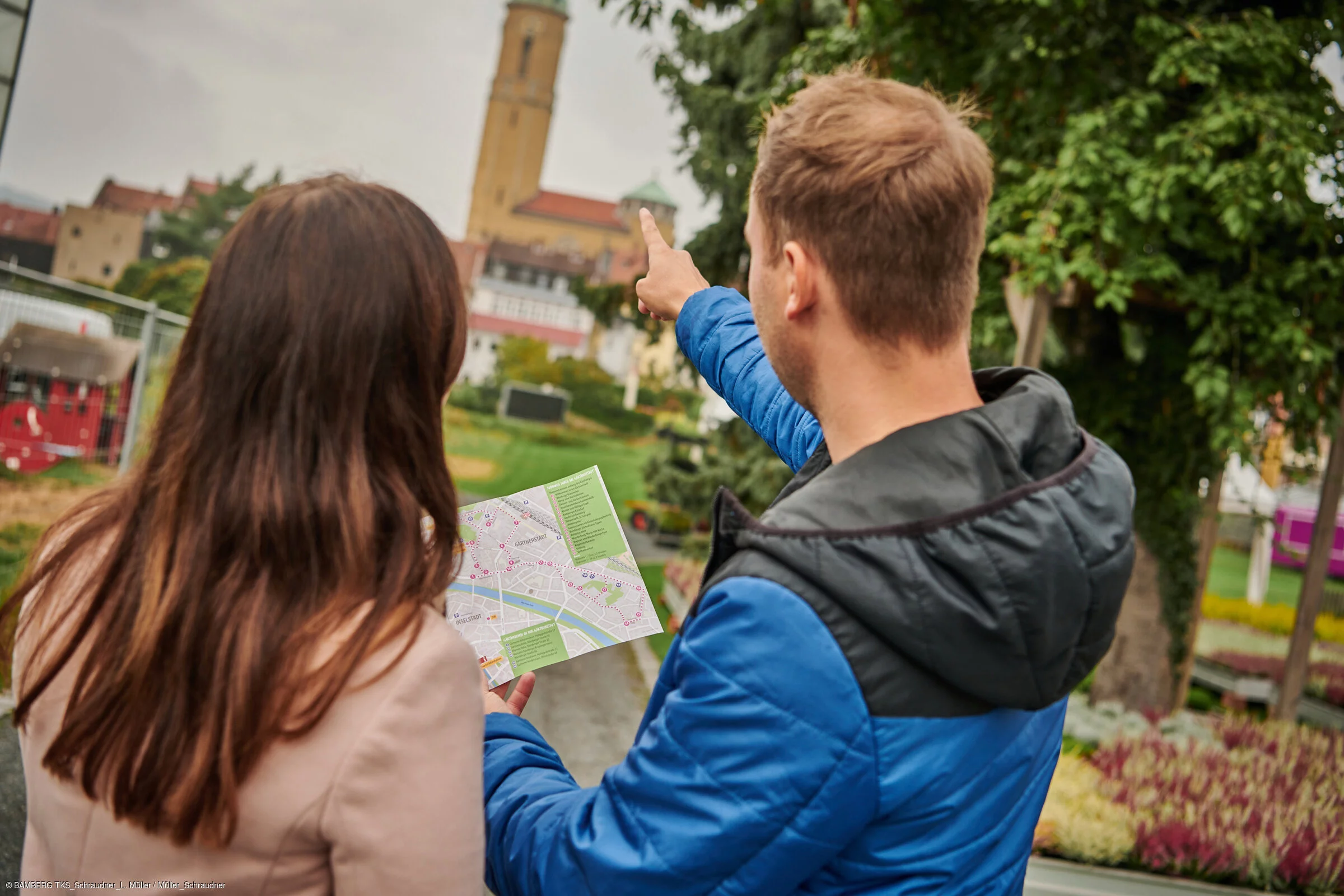 Rundweg durch die Gärtnerstadt mit Blick auf St. Otto