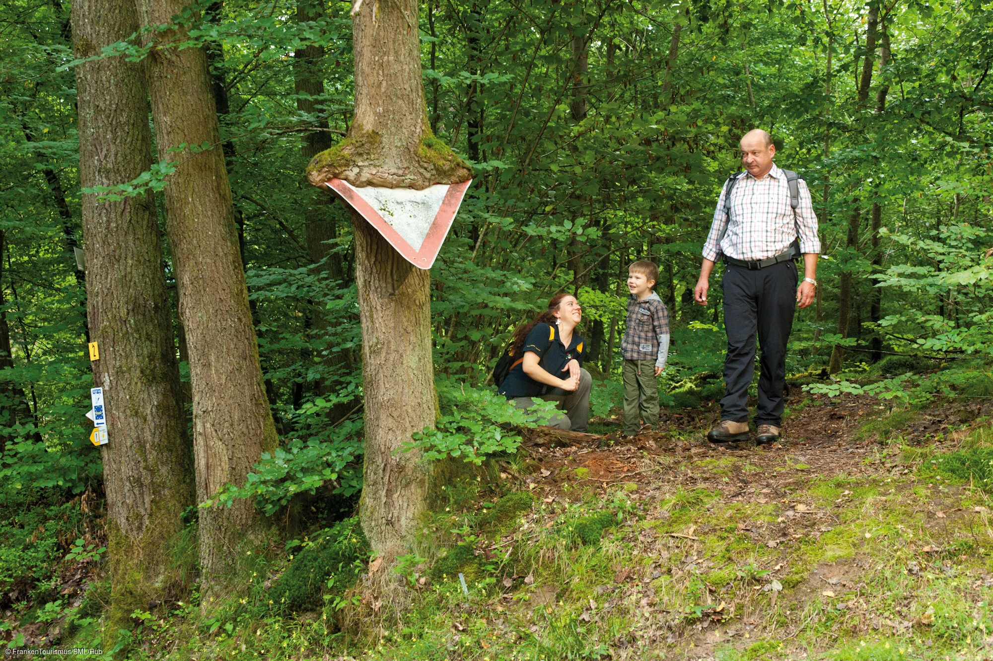 Auf dem Kulturweg "Himmel und Hölle" im Heimbuchenthal