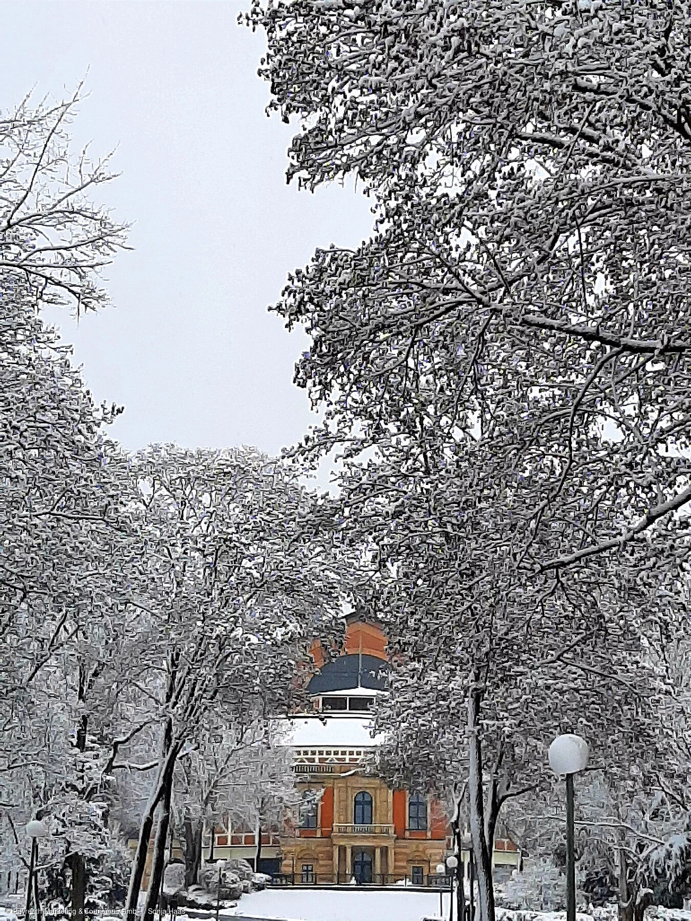Festspielhaus im Winter