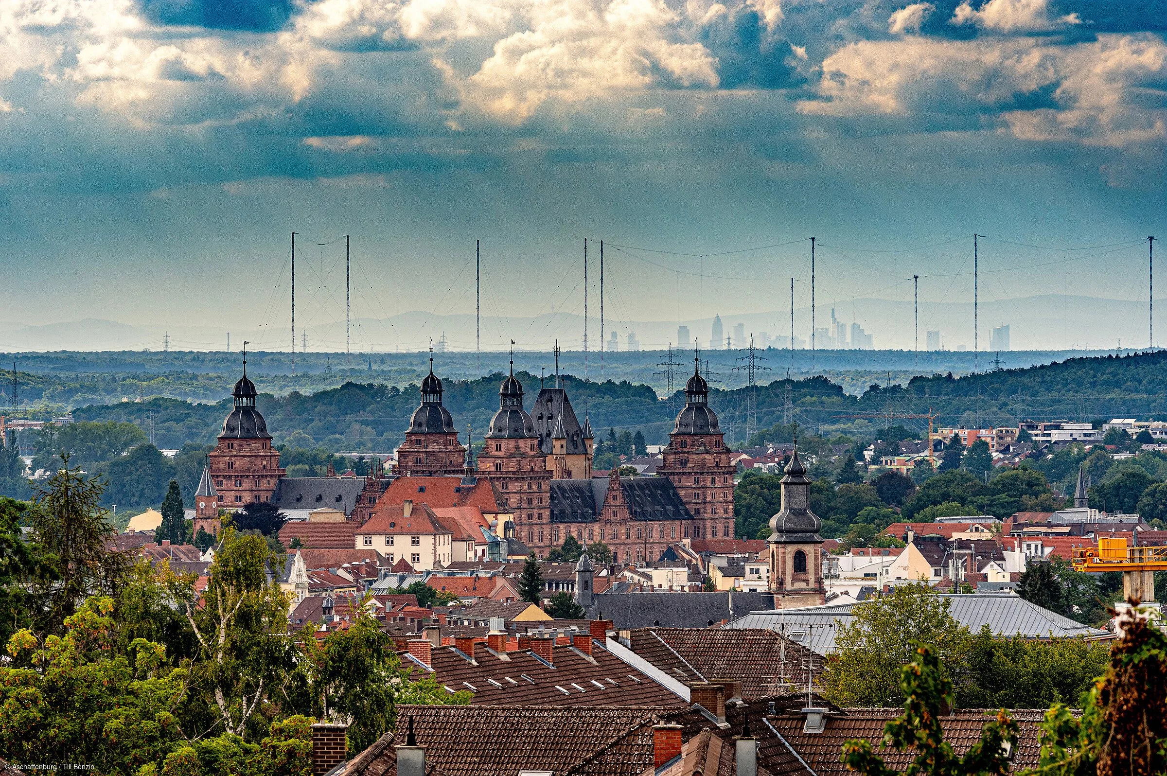 Schloss Johannisburg Skyline Frankfurt