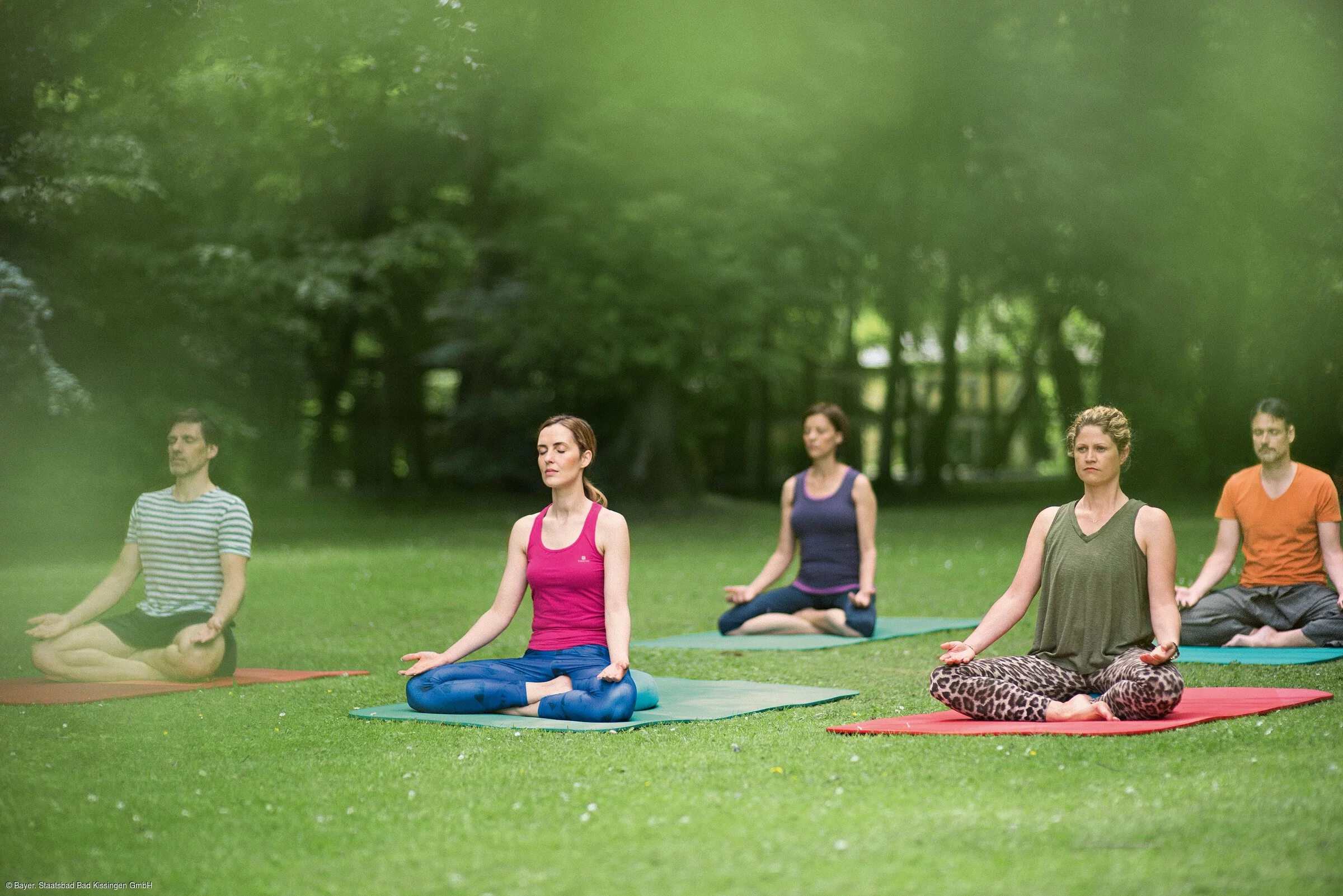 Yoga im Park - Auszeit in wunderbarer Natur