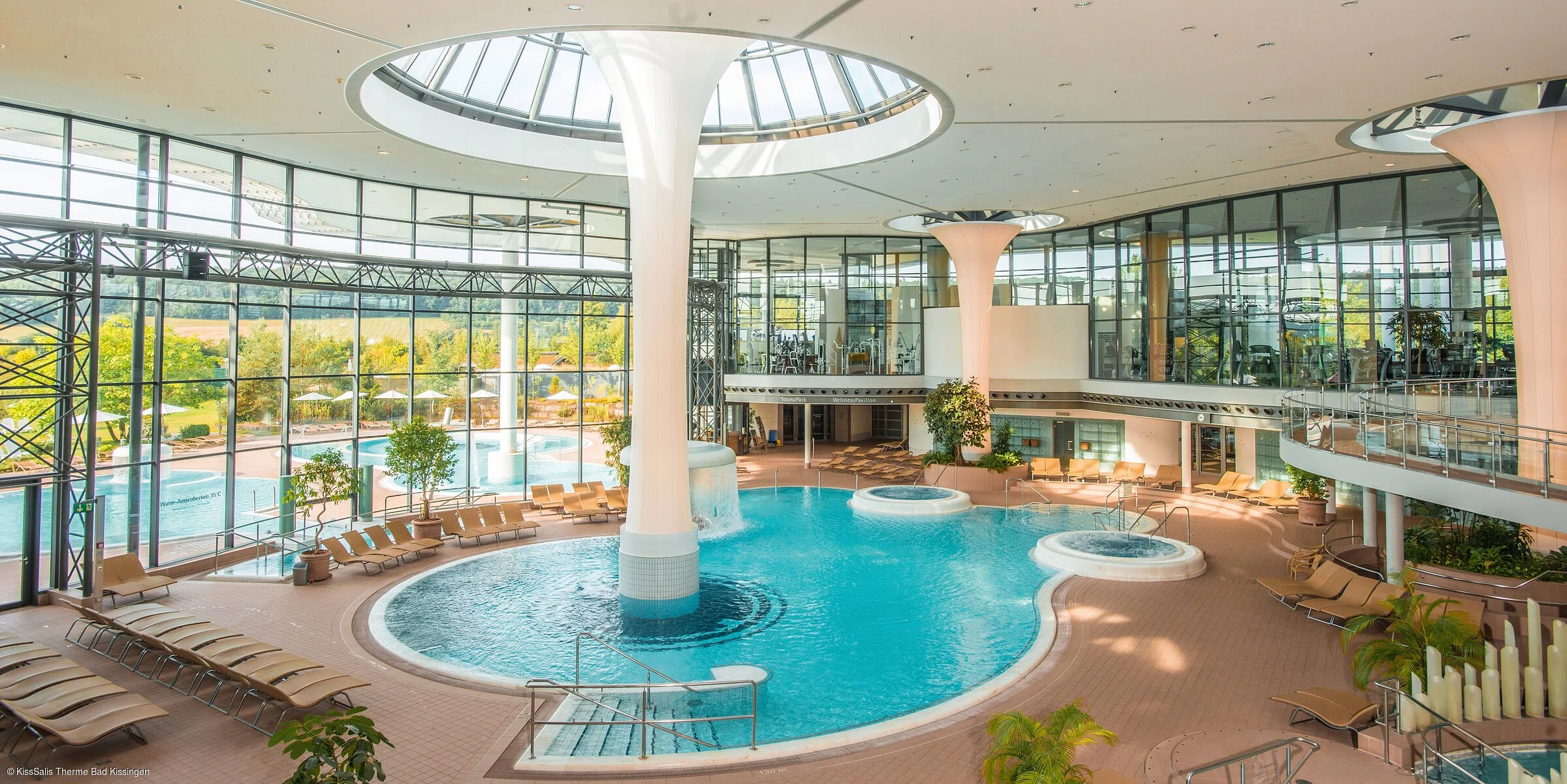 Bade- und Saunalandschaft der KissSalis Therme